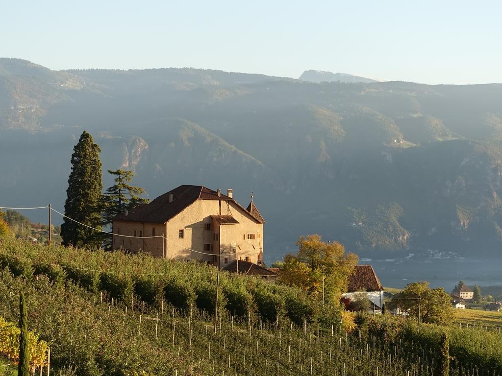Schloss-Hof Appiano Sulla Strada Del Vino Exterior foto